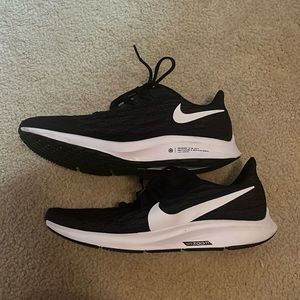 Nike zoom sneakers